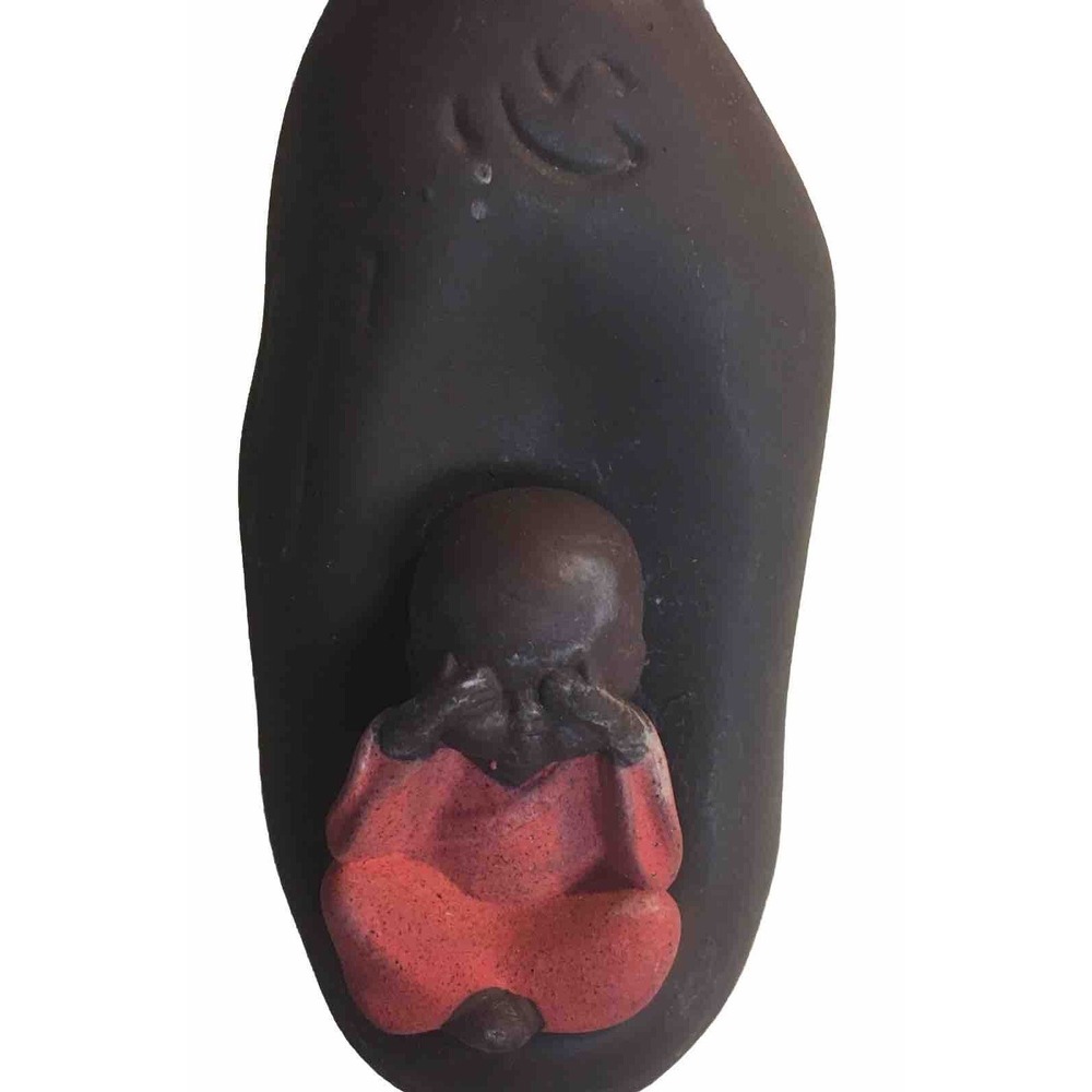 See No‎ Evil Little Buddhist Monk in Statue on Vase Figurine - Picture 2 of 12